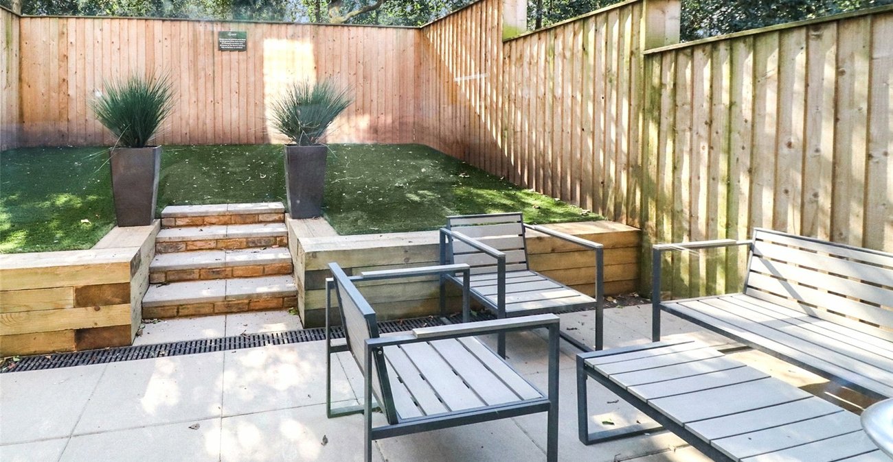 3 bedroom house for sale in Erith | Robinson Jackson