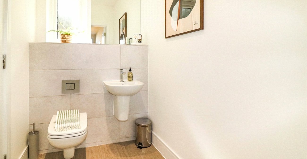 3 bedroom house for sale in Erith | Robinson Jackson