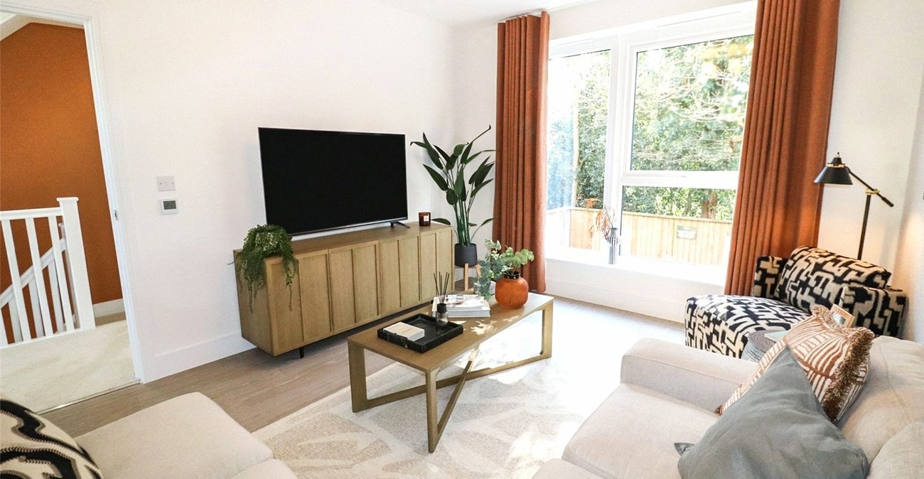 3 bedroom house for sale in Erith | Robinson Jackson