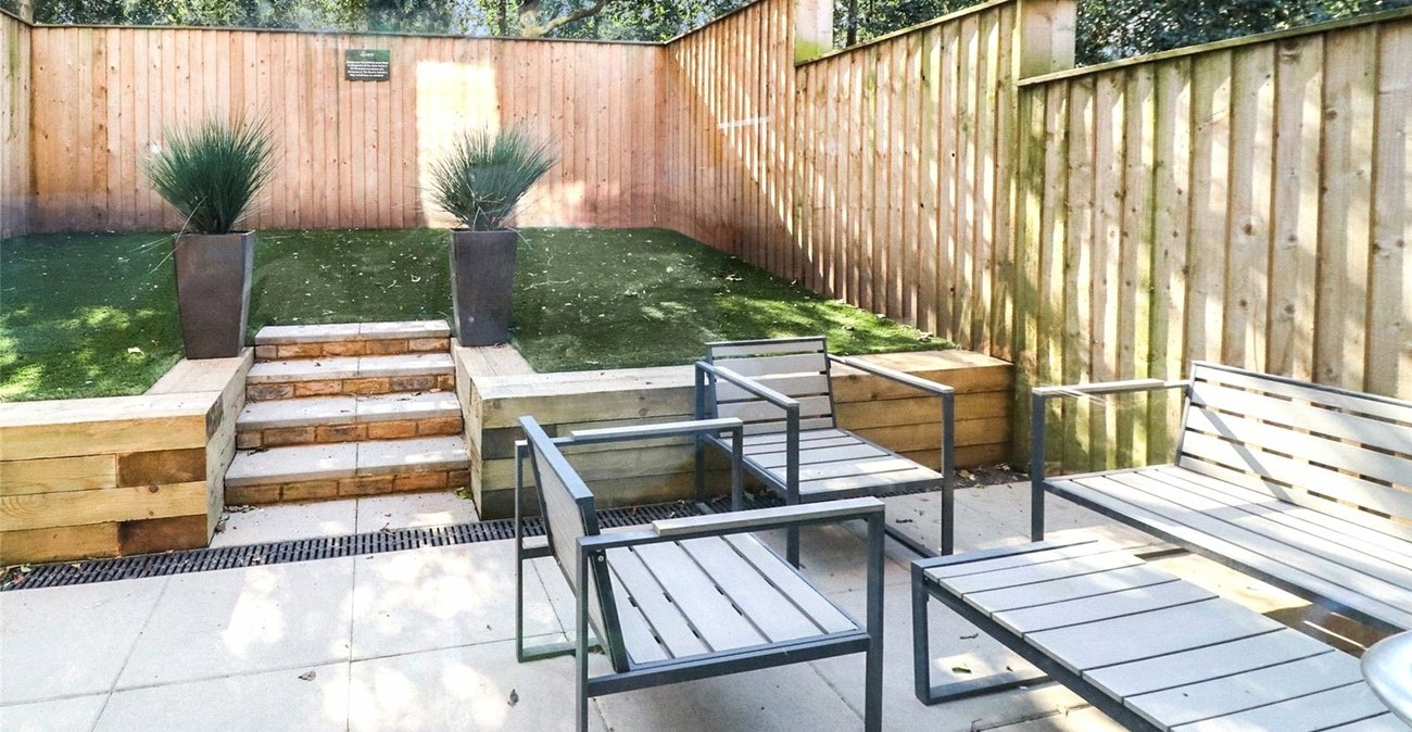 3 bedroom house for sale in Erith | Robinson Jackson