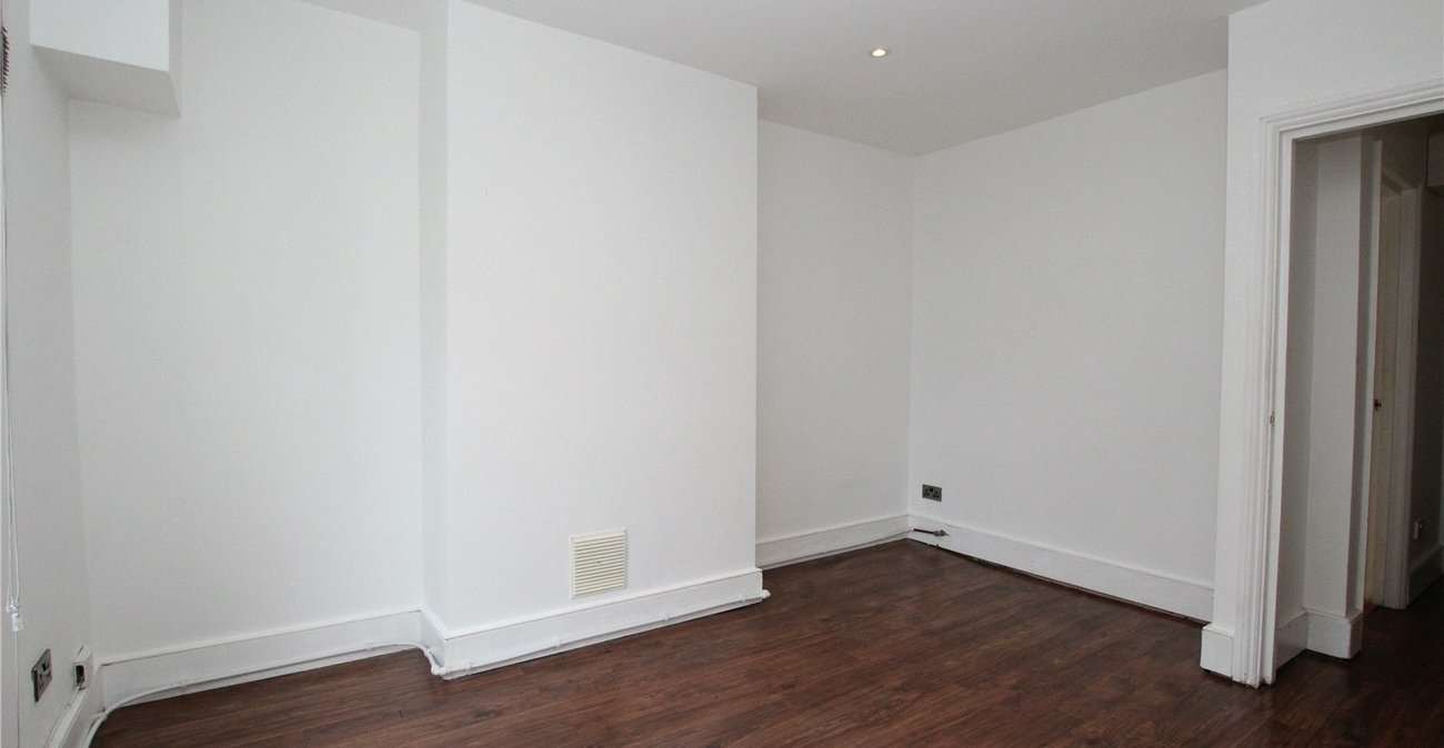 1 bedroom property for sale in London | Robinson Jackson