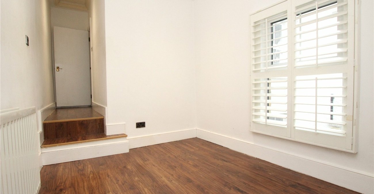 1 bedroom property for sale in London | Robinson Jackson