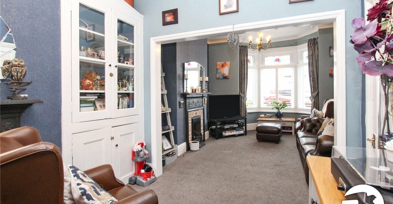 4 bedroom house for sale in Plumstead Common | Robinson Jackson