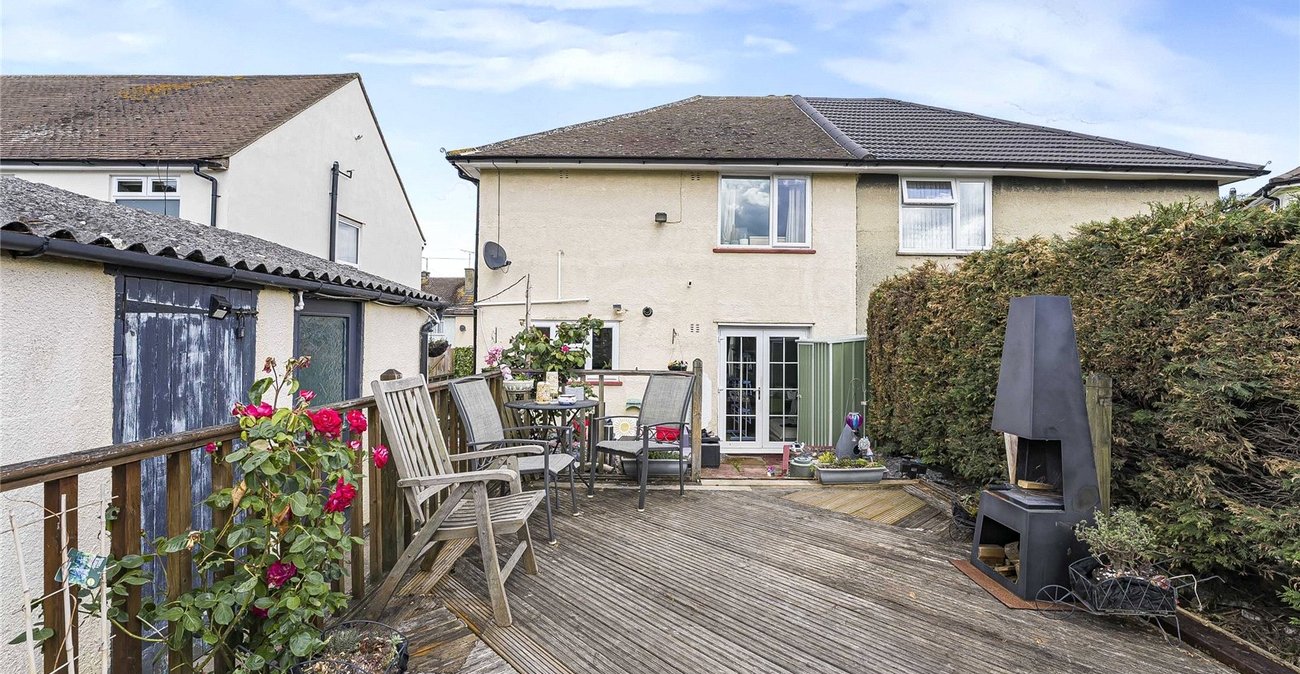 3 bedroom house for sale in Swanscombe | Robinson Jackson