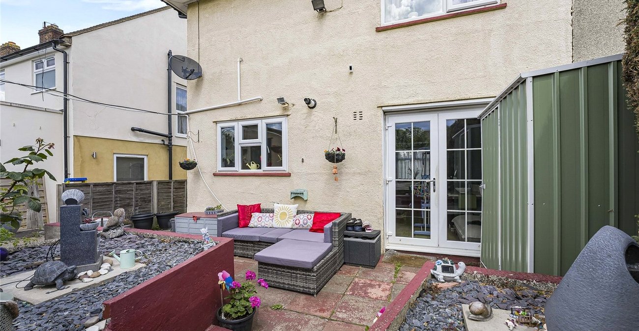 3 bedroom house for sale in Swanscombe | Robinson Jackson