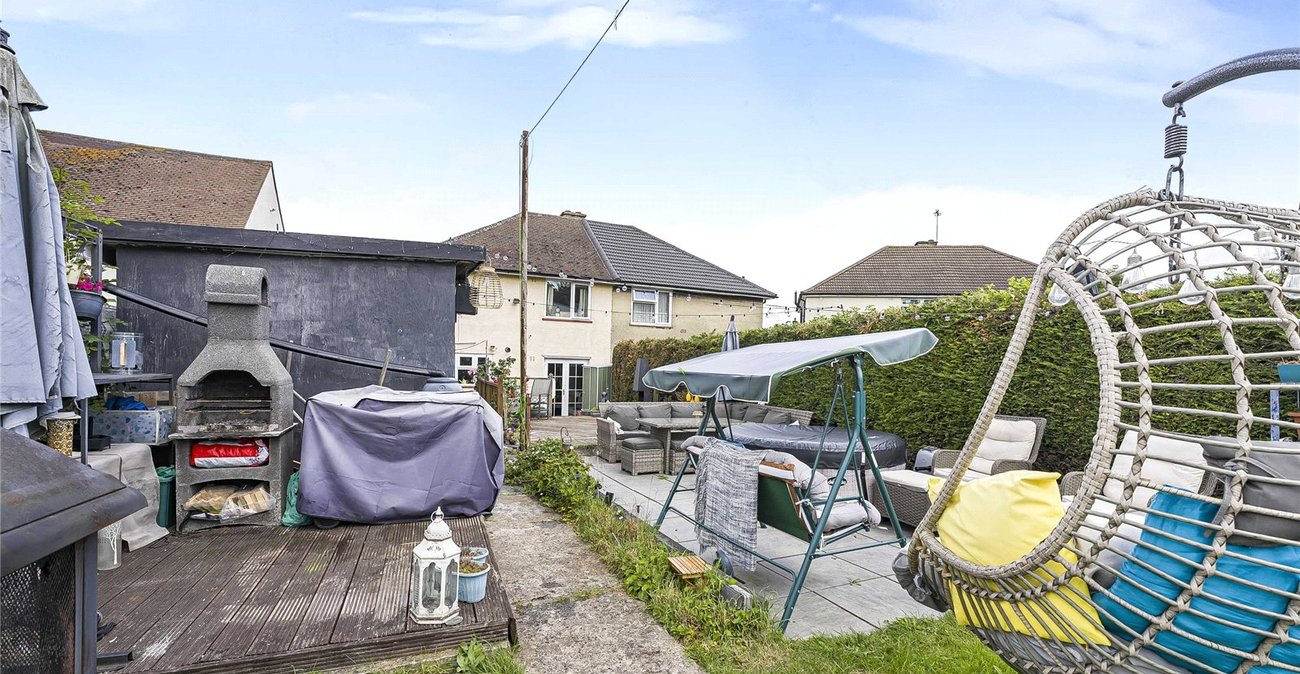 3 bedroom house for sale in Swanscombe | Robinson Jackson