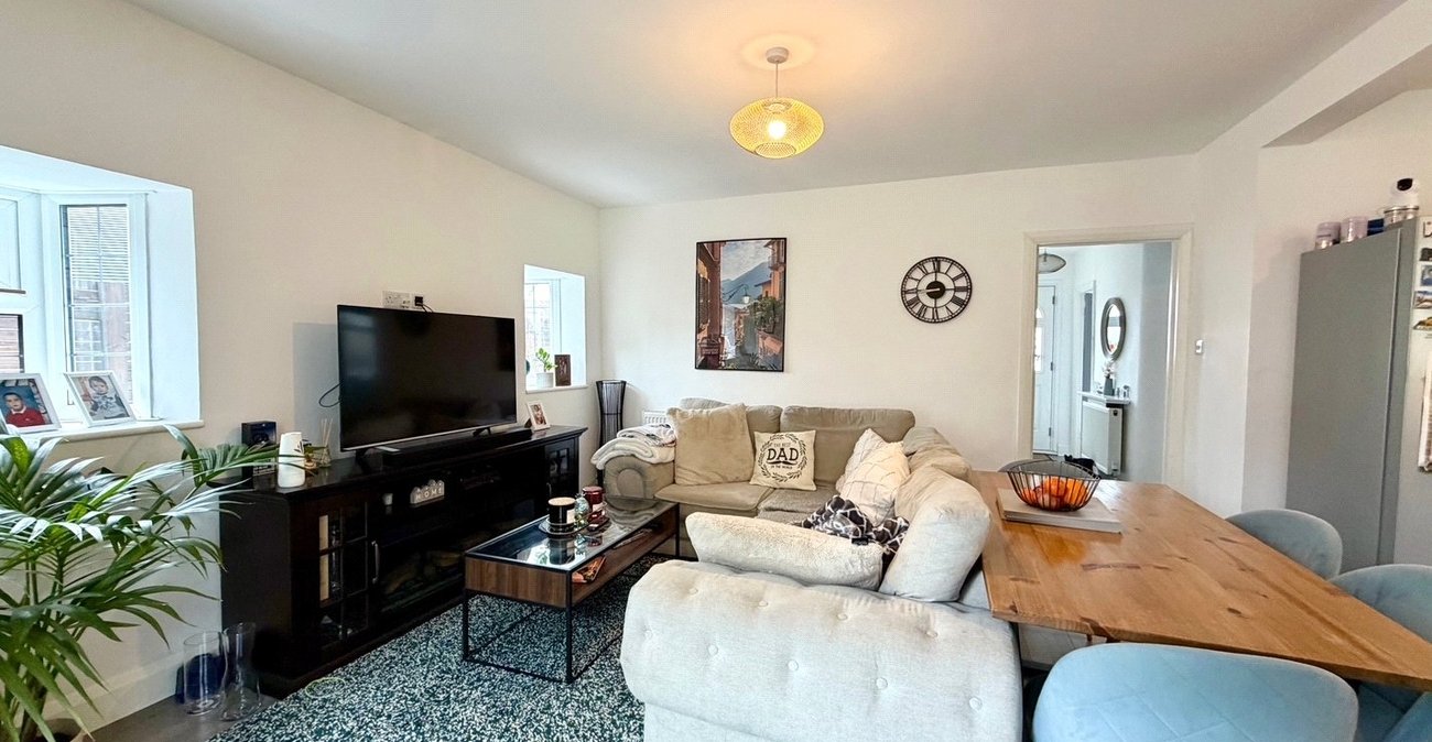 3 bedroom bungalow for sale in Bexley | Robinson Jackson