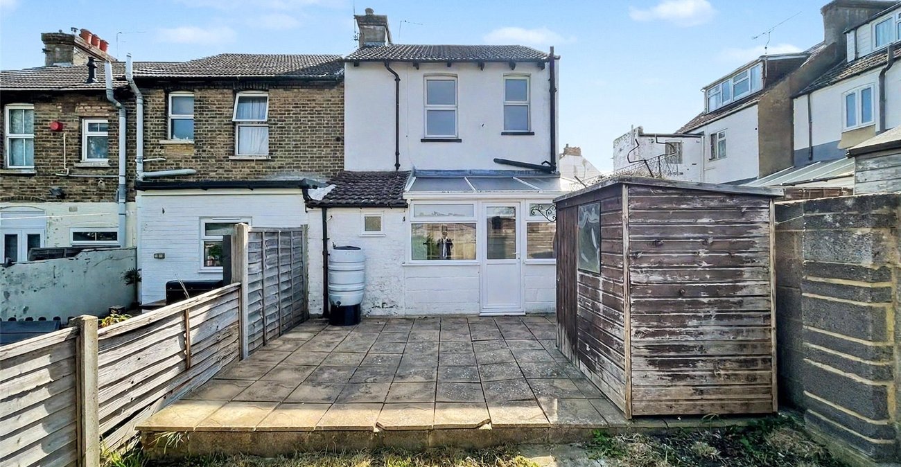 2 bedroom house for sale in Gillingham | Robinson Michael & Jackson