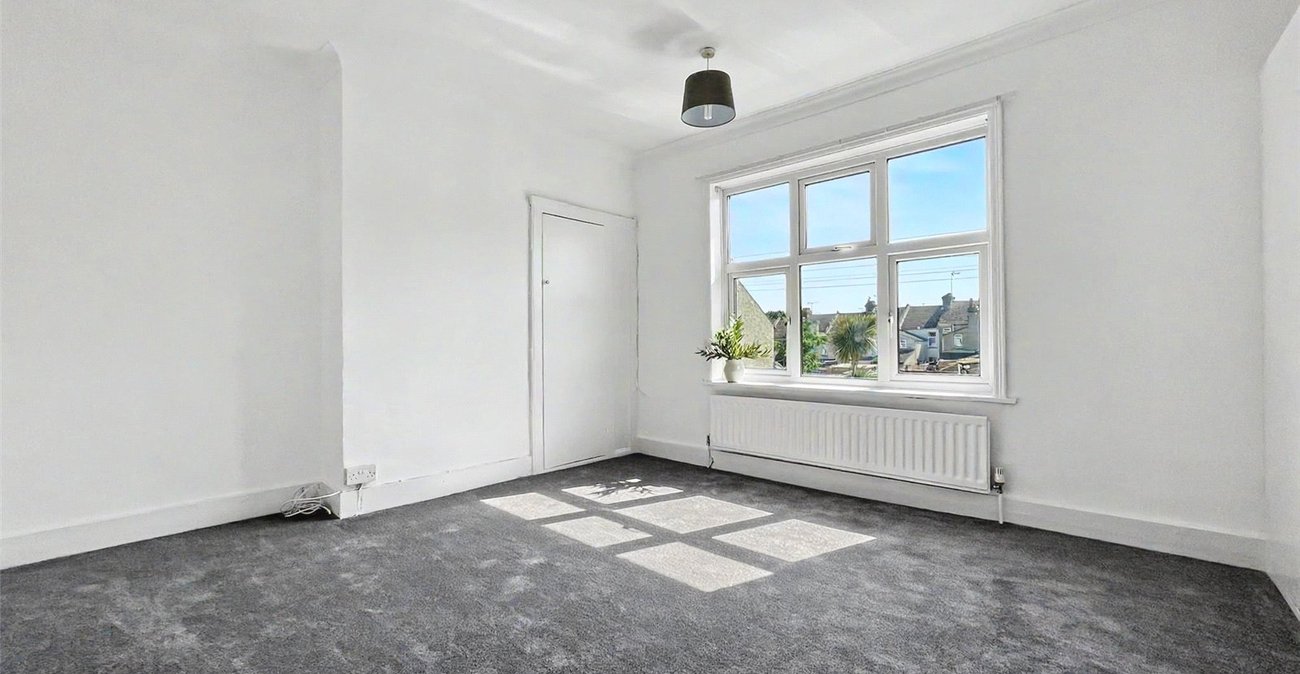 2 bedroom house for sale in Gillingham | Robinson Michael & Jackson