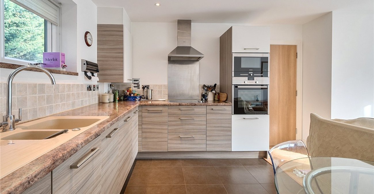 2 bedroom property for sale in Beckenham | Robinson Jackson