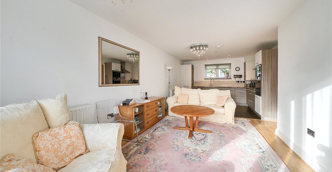 2 bedroom property for sale in Beckenham | Robinson Jackson