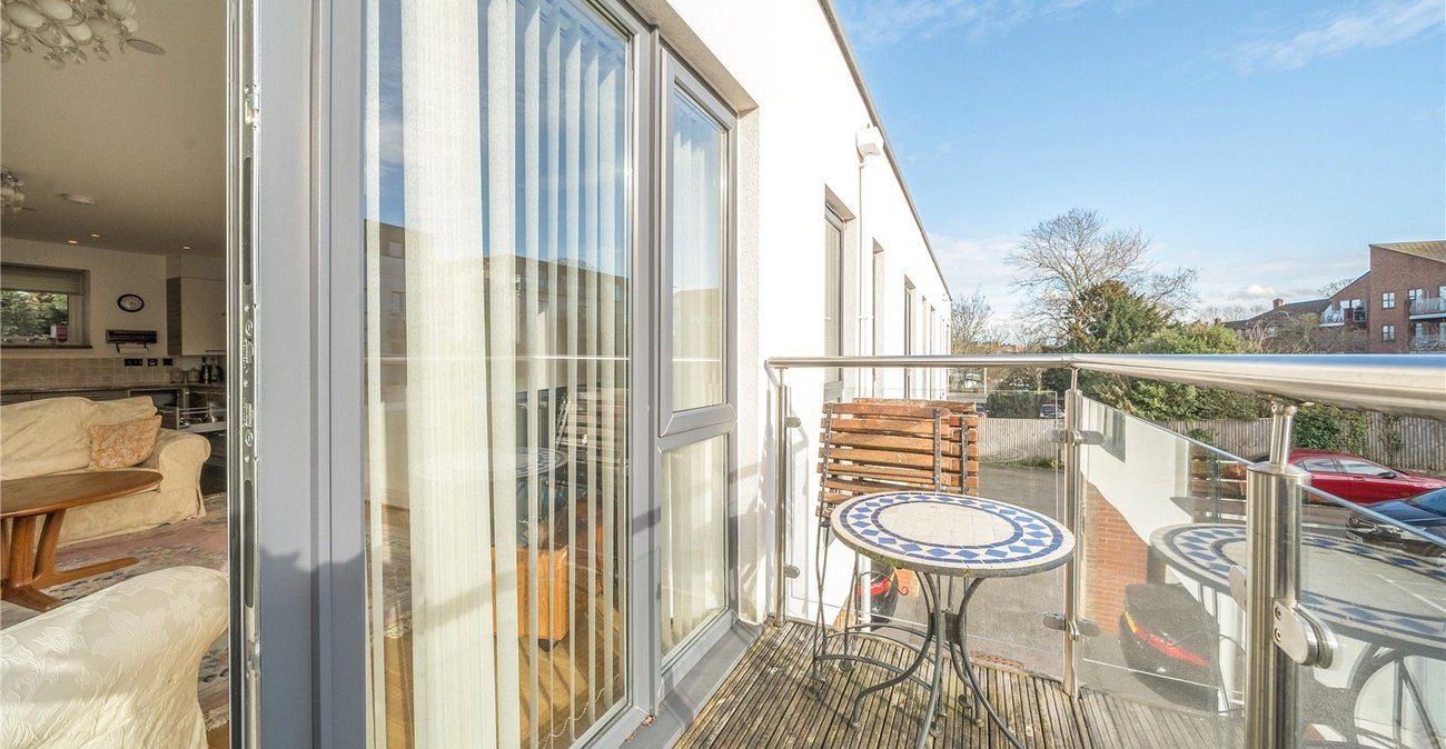 2 bedroom property for sale in Beckenham | Robinson Jackson