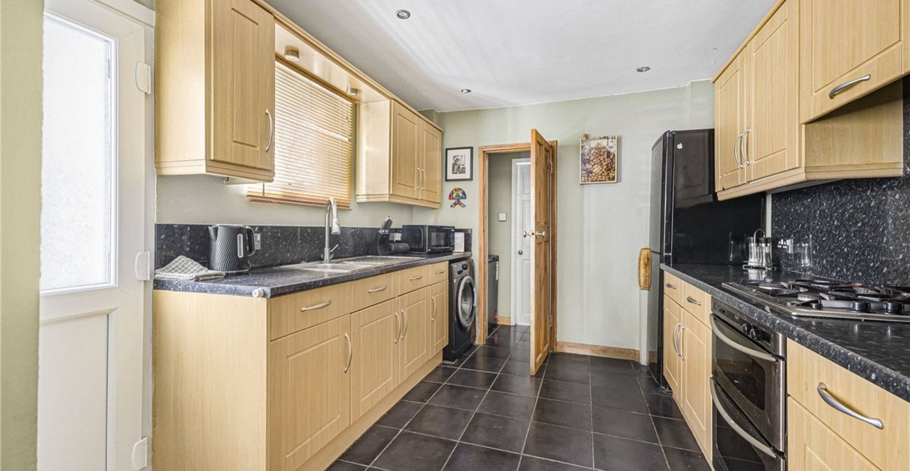 4 bedroom house for sale in Bromley | Robinson Jackson