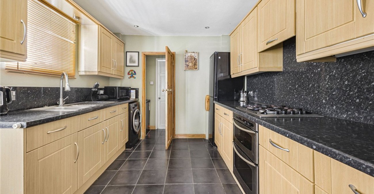 4 bedroom house for sale in Bromley | Robinson Jackson