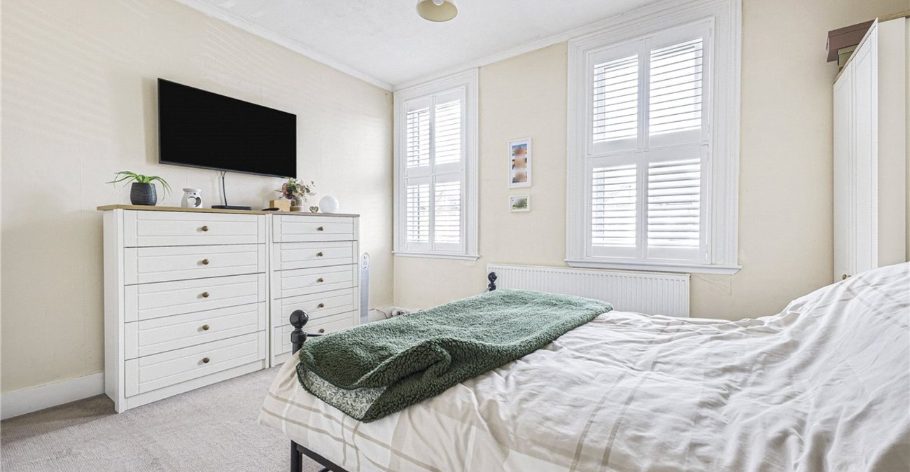 4 bedroom house for sale in Bromley | Robinson Jackson