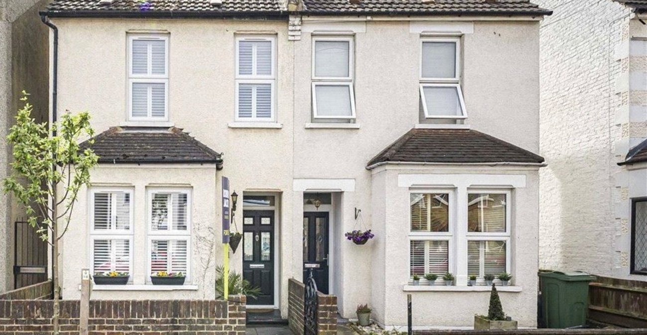 4 bedroom house for sale in Bromley | Robinson Jackson