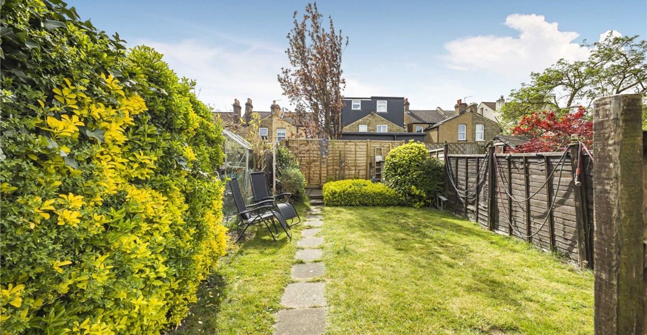 4 bedroom house for sale in Bromley | Robinson Jackson