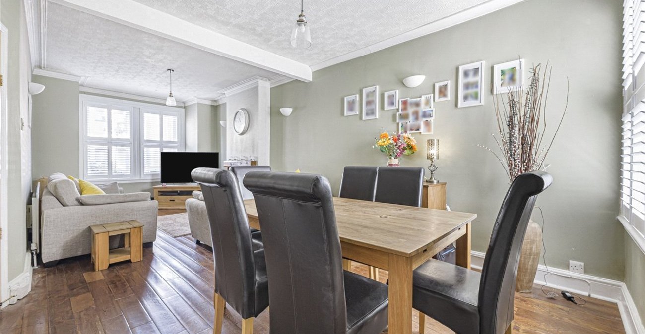 4 bedroom house for sale in Bromley | Robinson Jackson