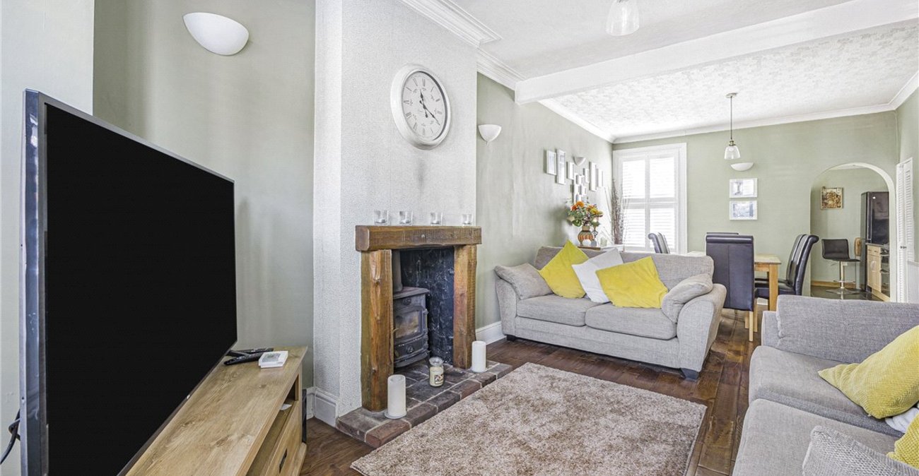 4 bedroom house for sale in Bromley | Robinson Jackson