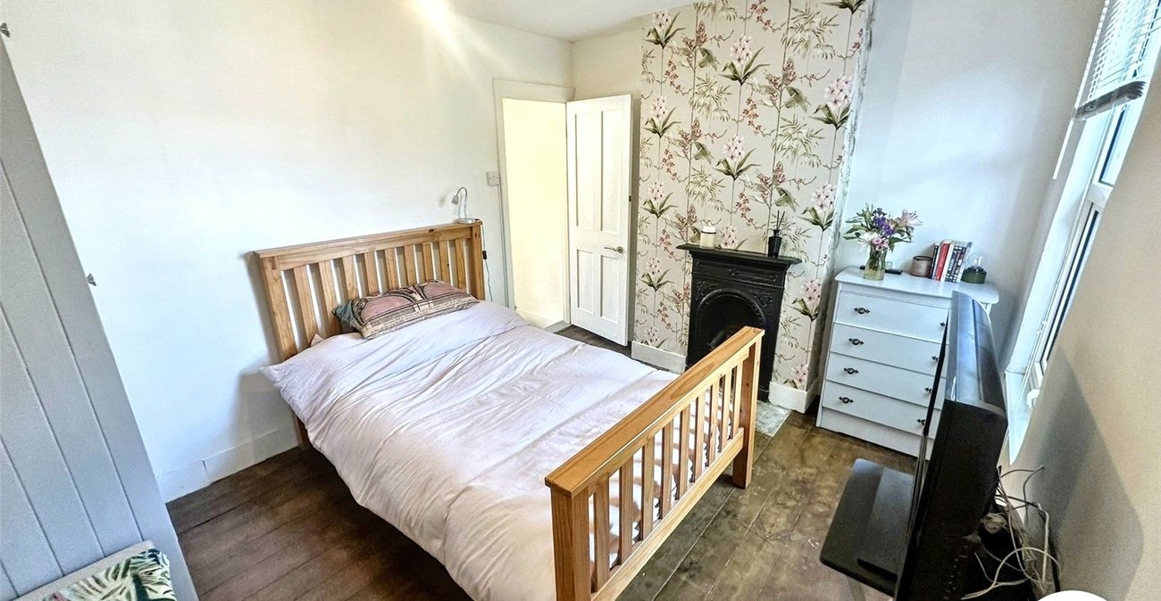 2 bedroom house for sale in Chatham | Robinson Michael & Jackson