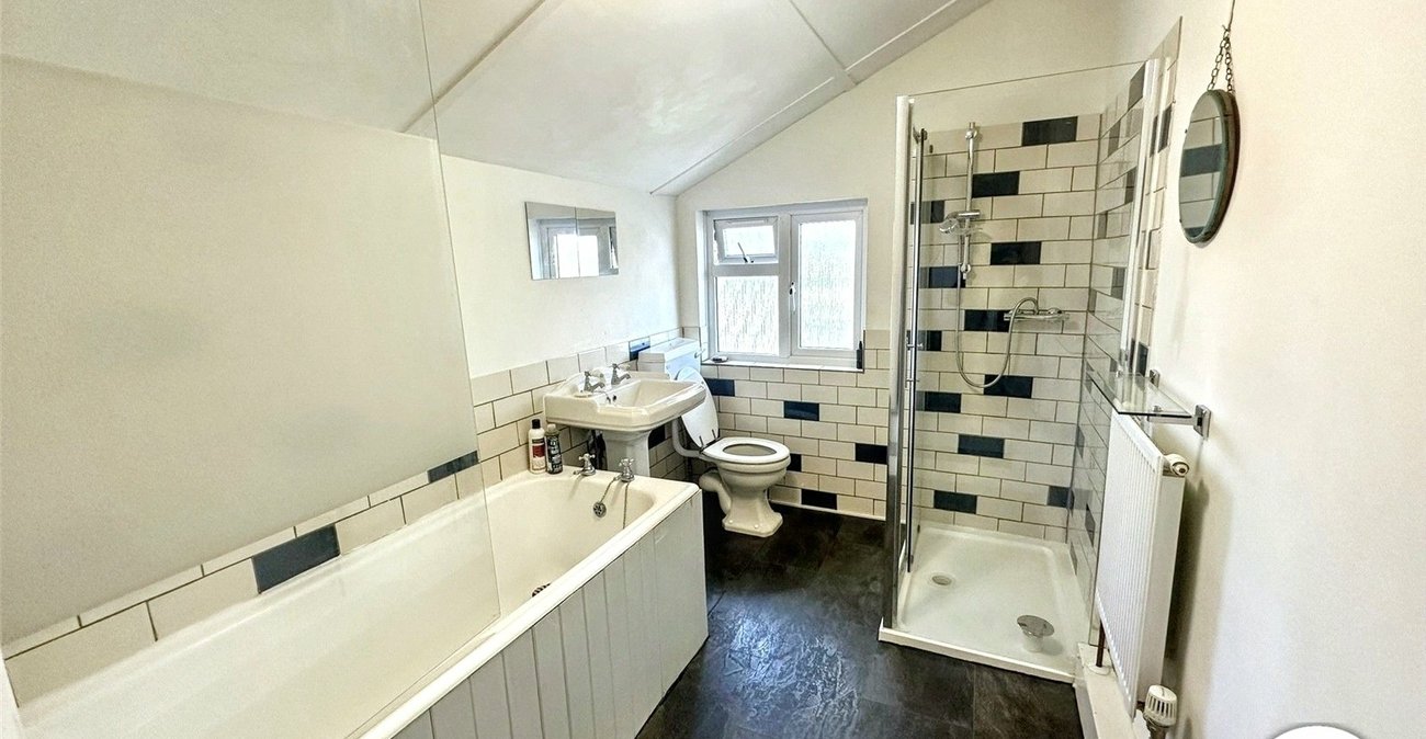 2 bedroom house for sale in Chatham | Robinson Michael & Jackson