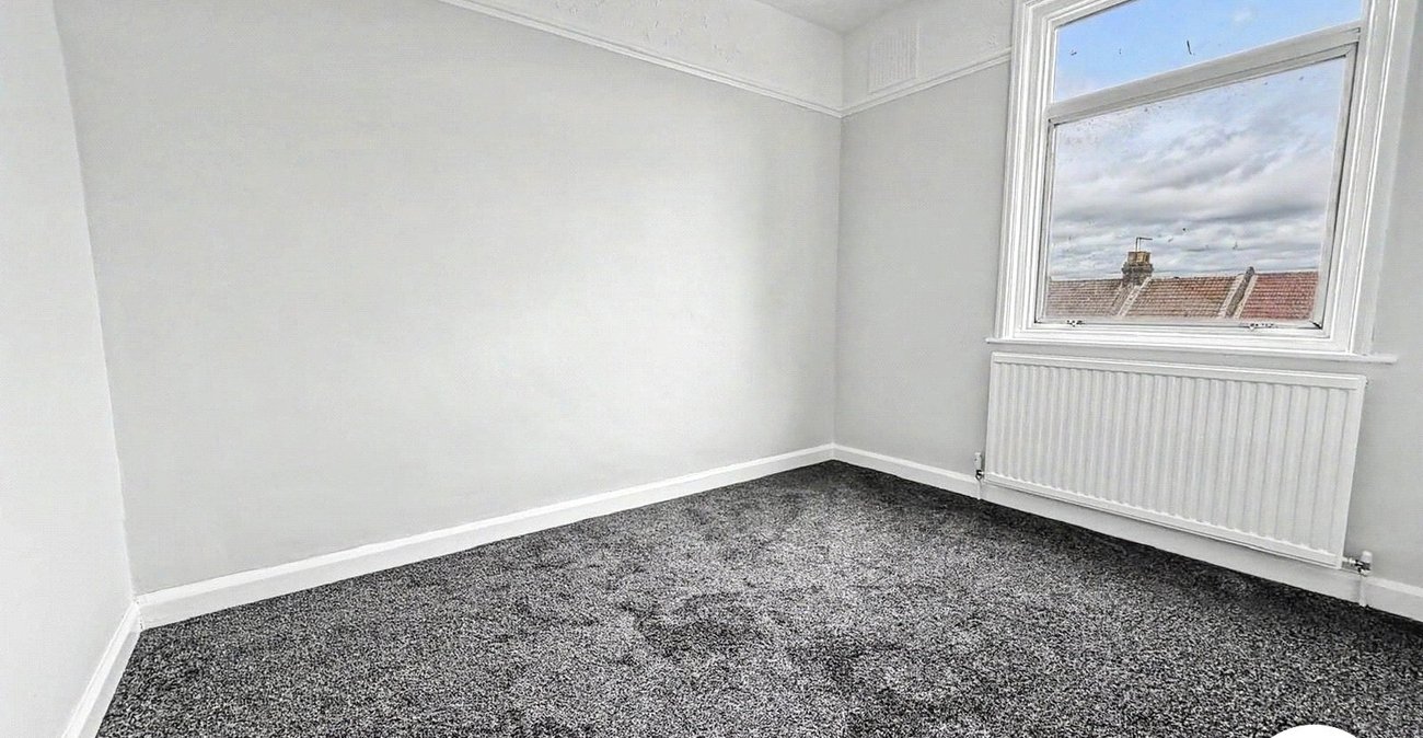 2 bedroom house for sale in Chatham | Robinson Michael & Jackson