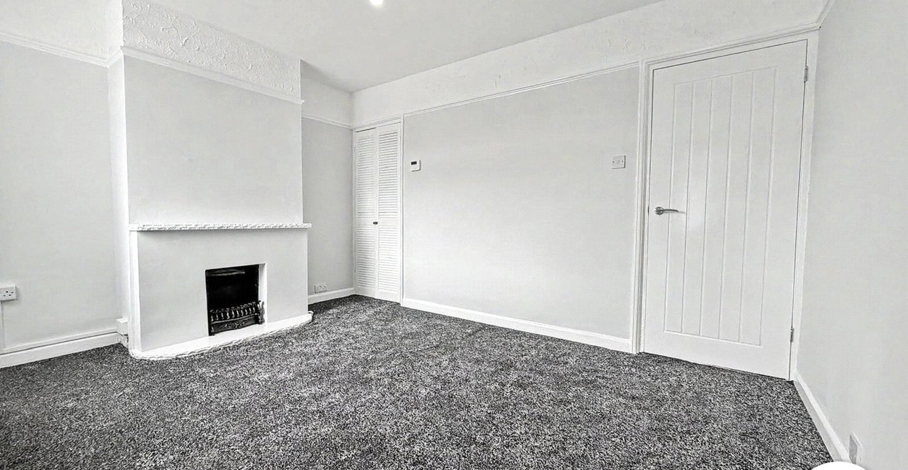 2 bedroom house for sale in Chatham | Robinson Michael & Jackson