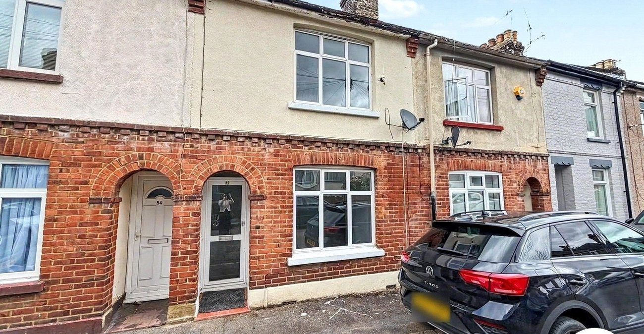 2 bedroom house for sale in Chatham | Robinson Michael & Jackson