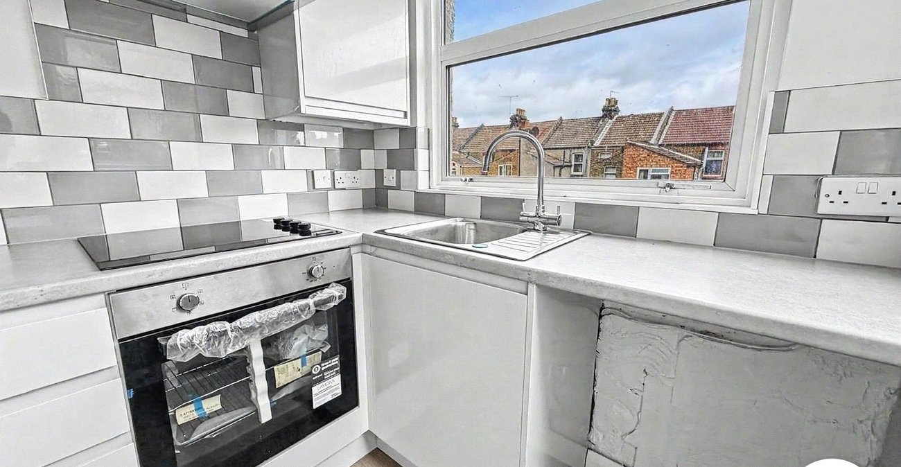 2 bedroom house for sale in Chatham | Robinson Michael & Jackson