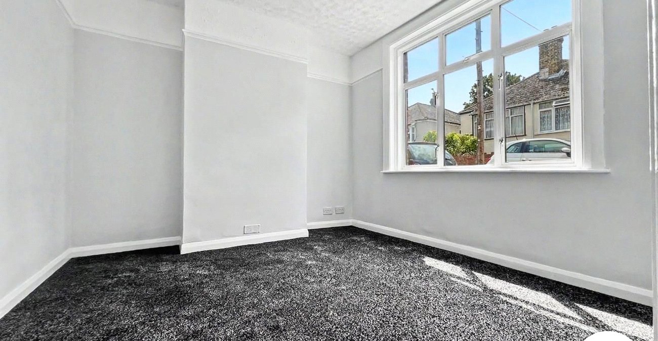2 bedroom house for sale in Chatham | Robinson Michael & Jackson