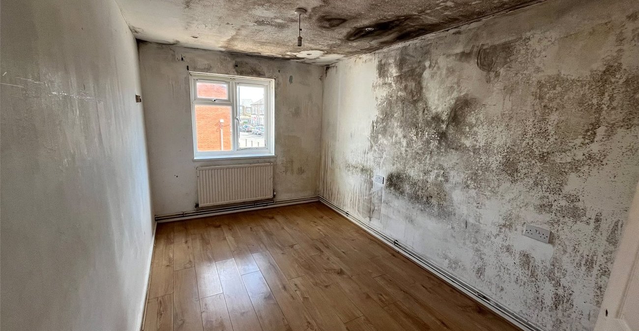 1 bedroom property for sale in South Norwood | Robinson Jackson