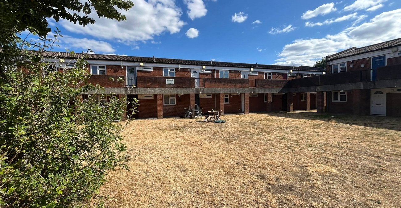 1 bedroom property for sale in South Norwood | Robinson Jackson