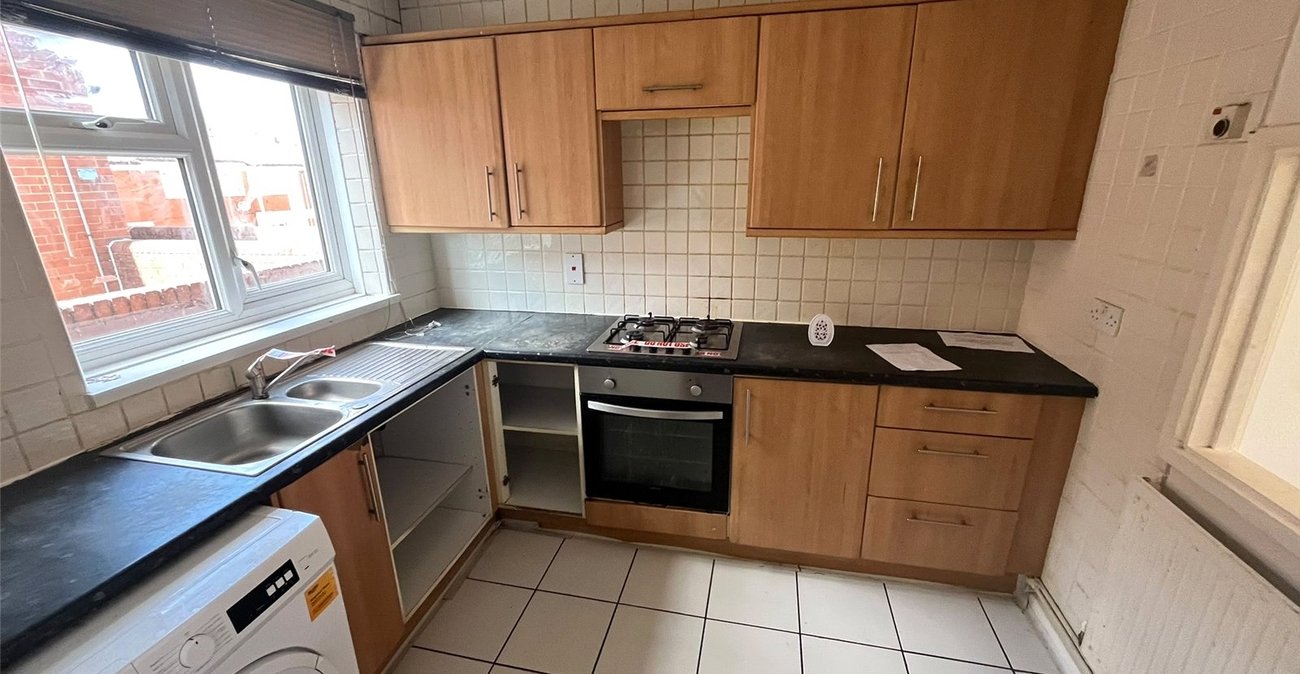 1 bedroom property for sale in South Norwood | Robinson Jackson