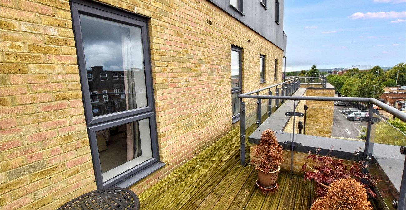 2 bedroom property for sale in Bexleyheath | Robinson Jackson