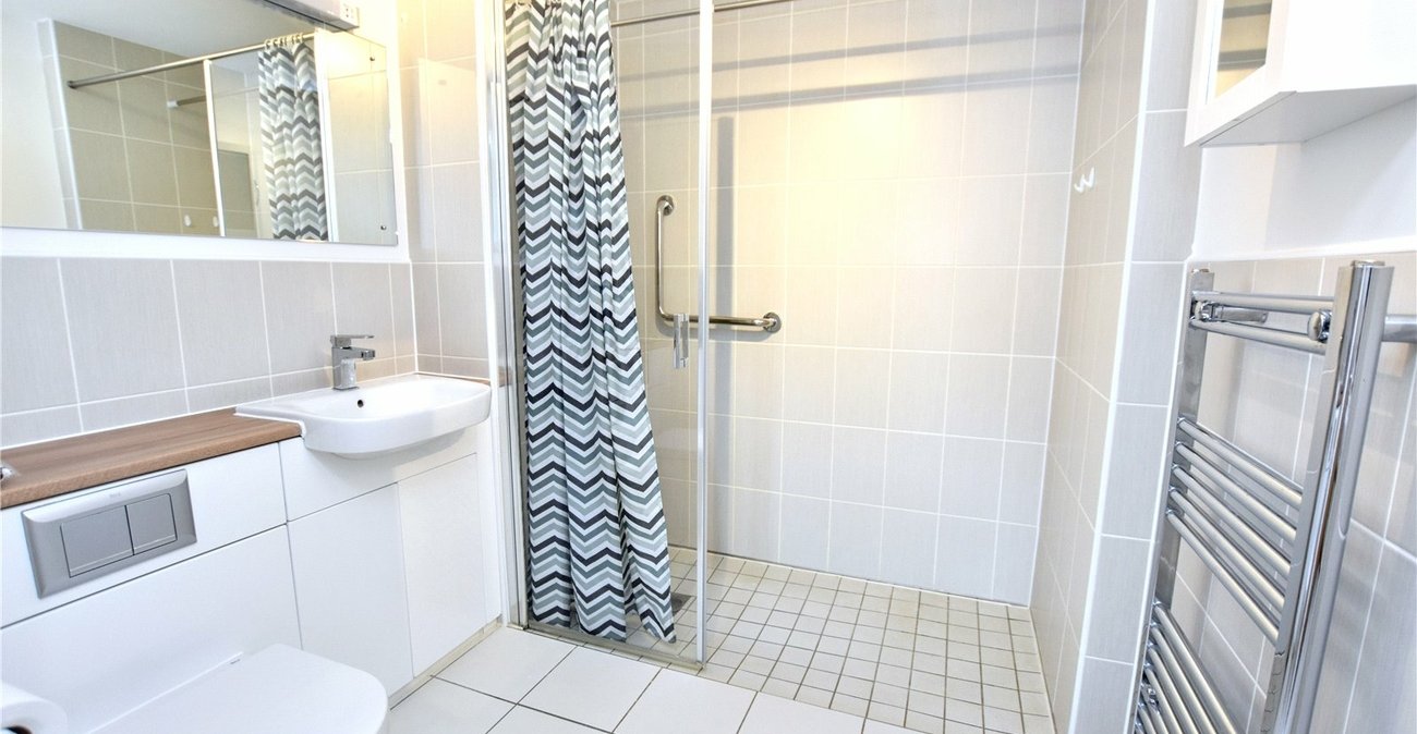 2 bedroom property for sale in Bexleyheath | Robinson Jackson