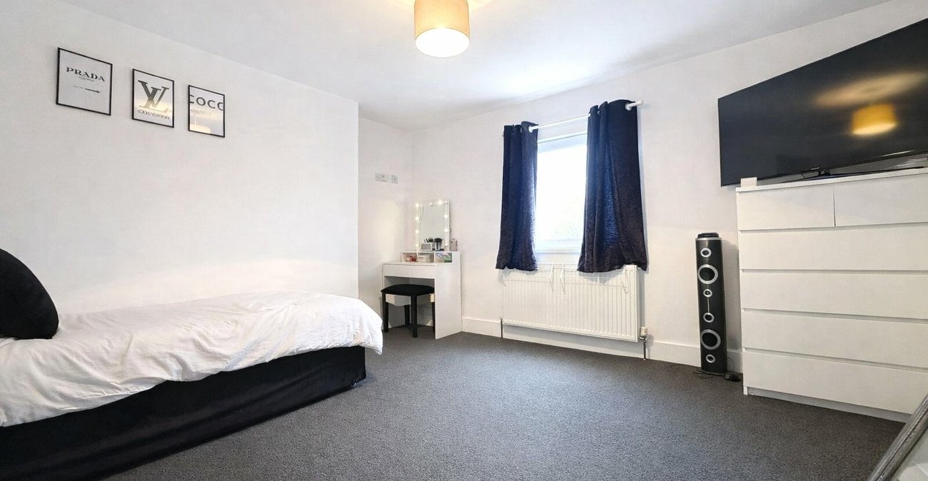 4 bedroom house for sale in Gravesend | Robinson Michael & Jackson