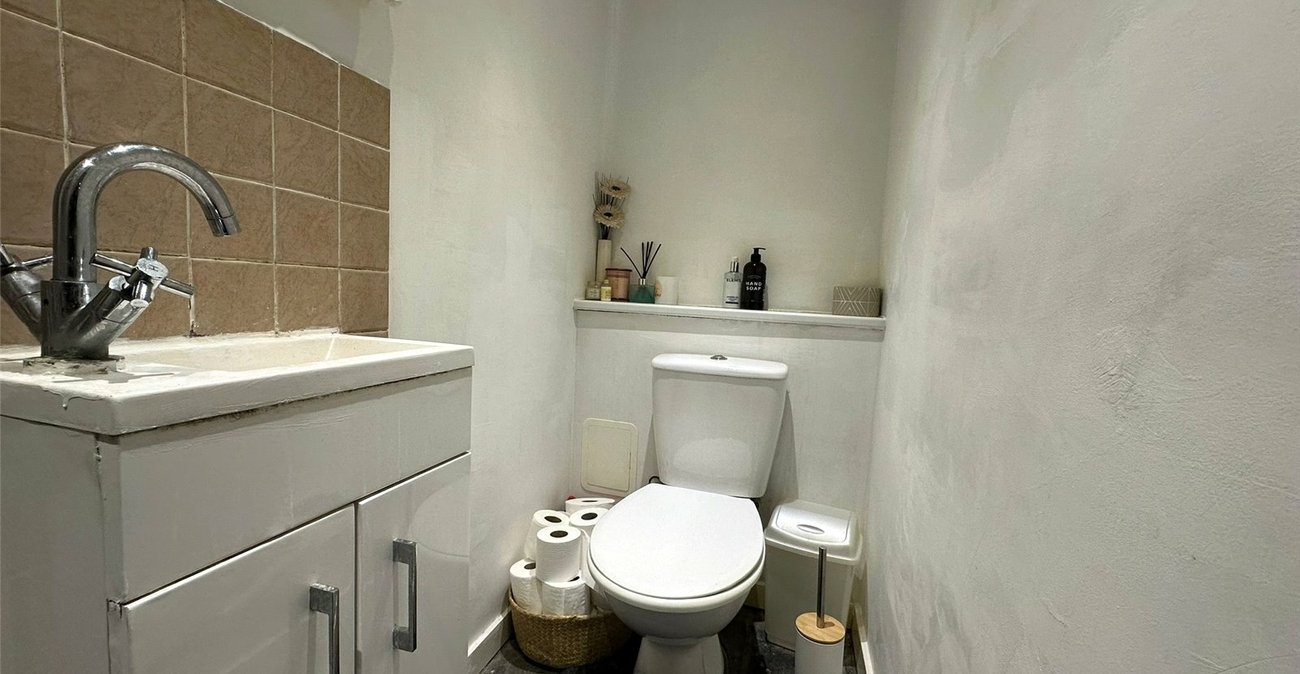 4 bedroom house for sale in Gravesend | Robinson Michael & Jackson