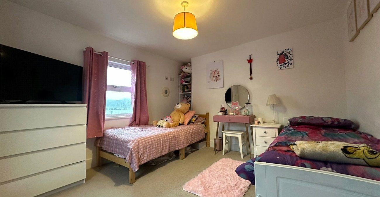 4 bedroom house for sale in Gravesend | Robinson Michael & Jackson