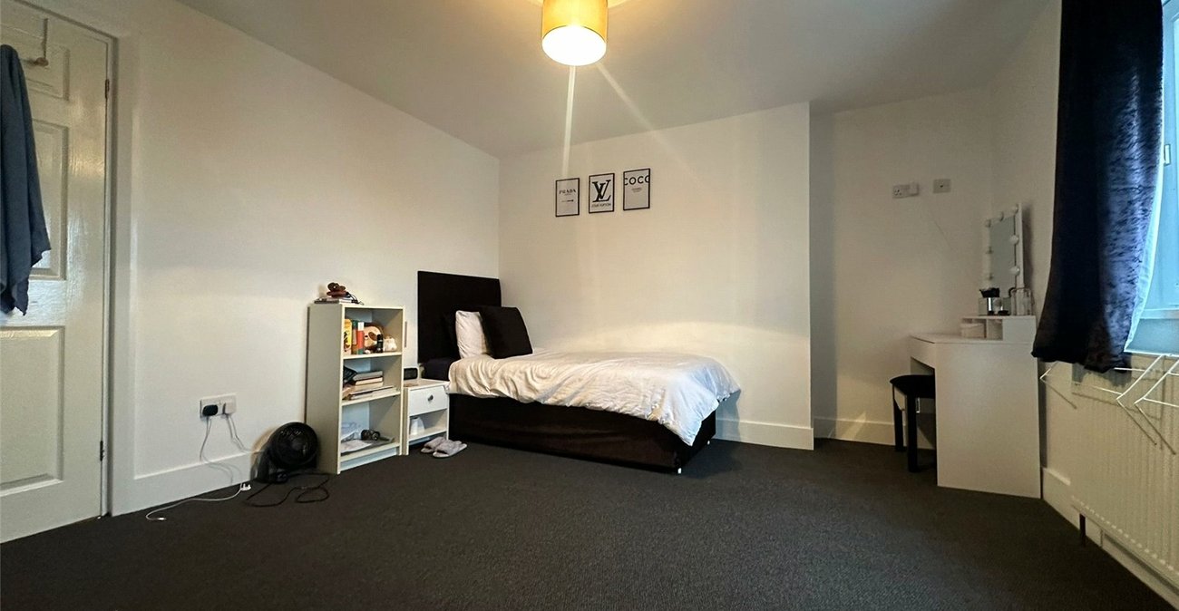 4 bedroom house for sale in Gravesend | Robinson Michael & Jackson