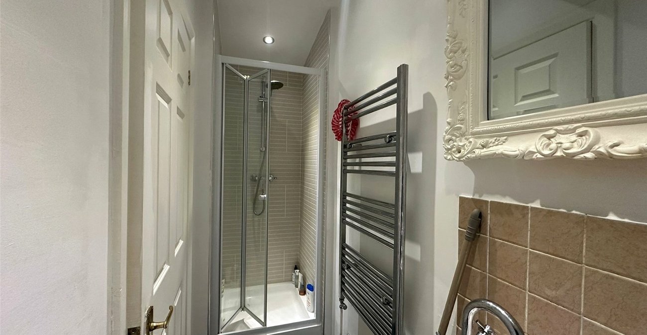 4 bedroom house for sale in Gravesend | Robinson Michael & Jackson