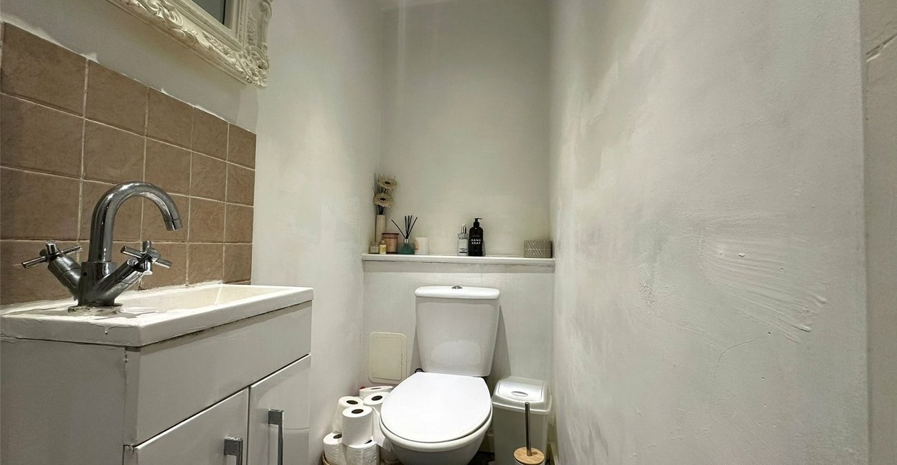 4 bedroom house for sale in Gravesend | Robinson Michael & Jackson