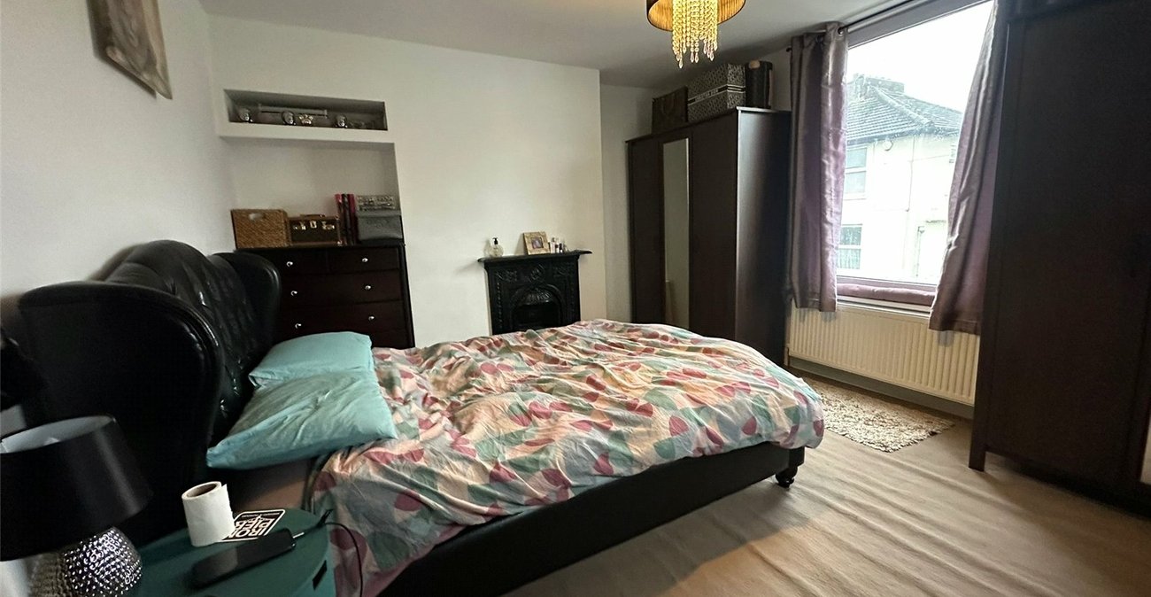 4 bedroom house for sale in Gravesend | Robinson Michael & Jackson