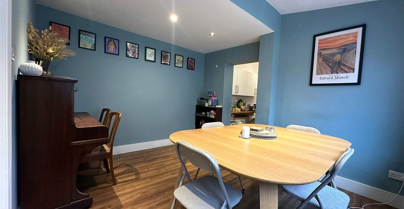 4 bedroom house for sale in Gravesend | Robinson Michael & Jackson