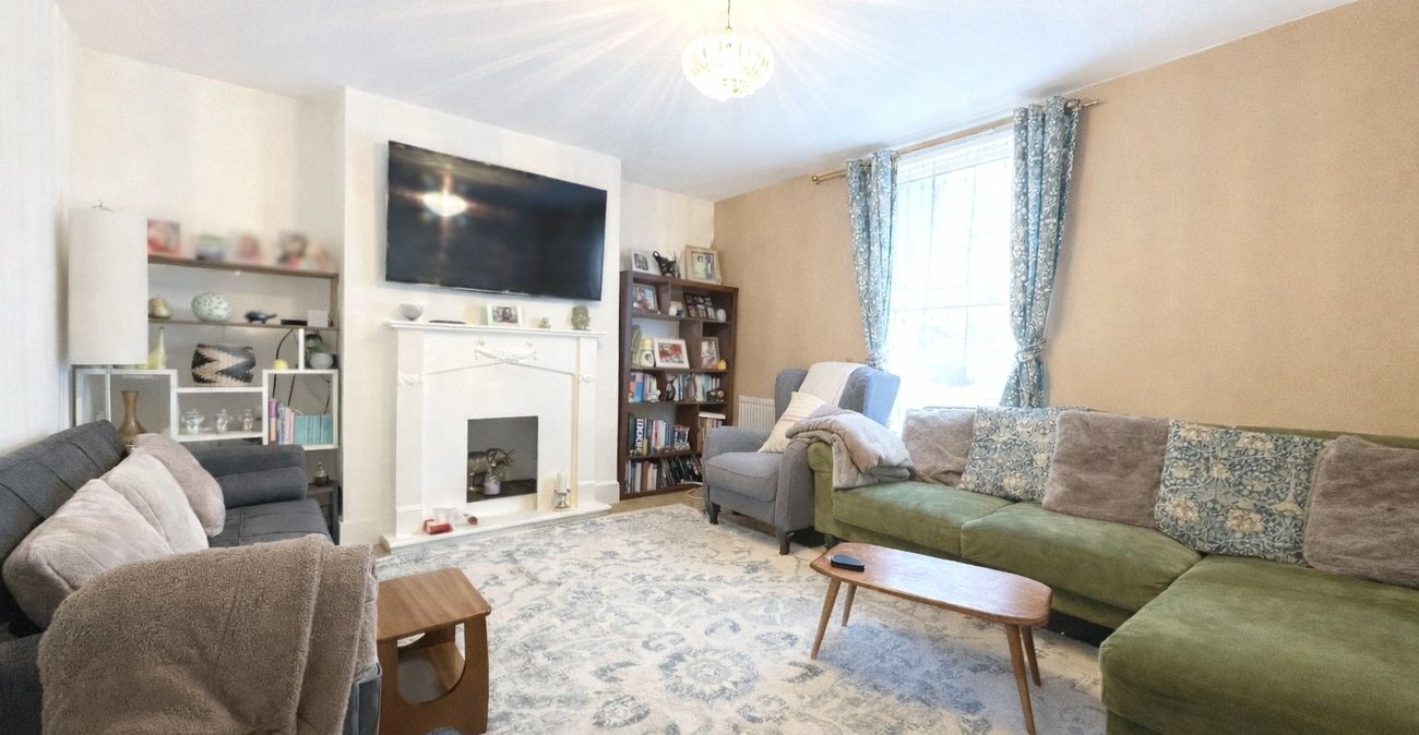 4 bedroom house for sale in Gravesend | Robinson Michael & Jackson