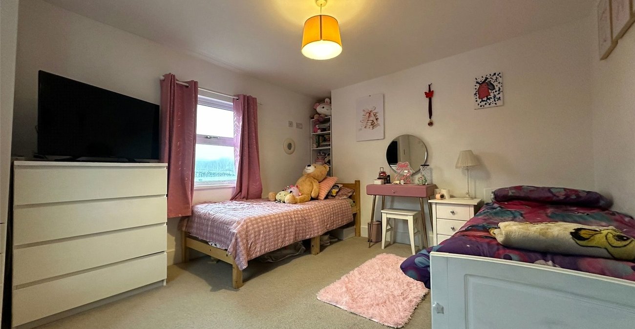 4 bedroom house for sale in Gravesend | Robinson Michael & Jackson