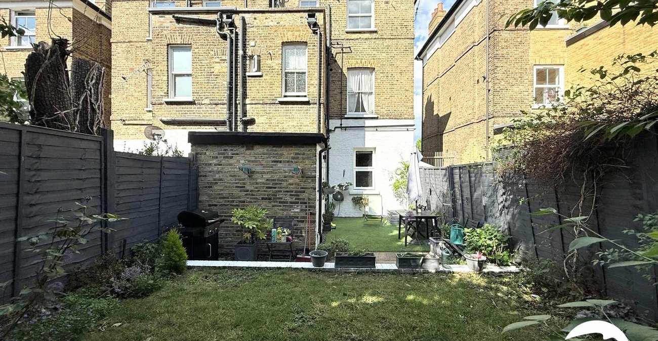 1 bedroom property for sale in London | Robinson Jackson