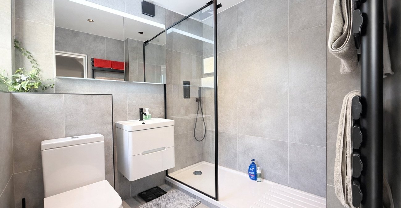 1 bedroom property for sale in London | Robinson Jackson