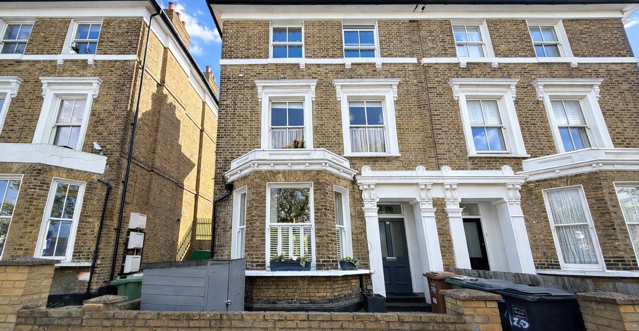 1 bedroom property for sale in London | Robinson Jackson