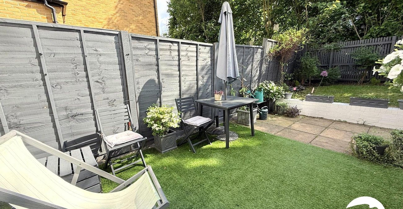 1 bedroom property for sale in London | Robinson Jackson