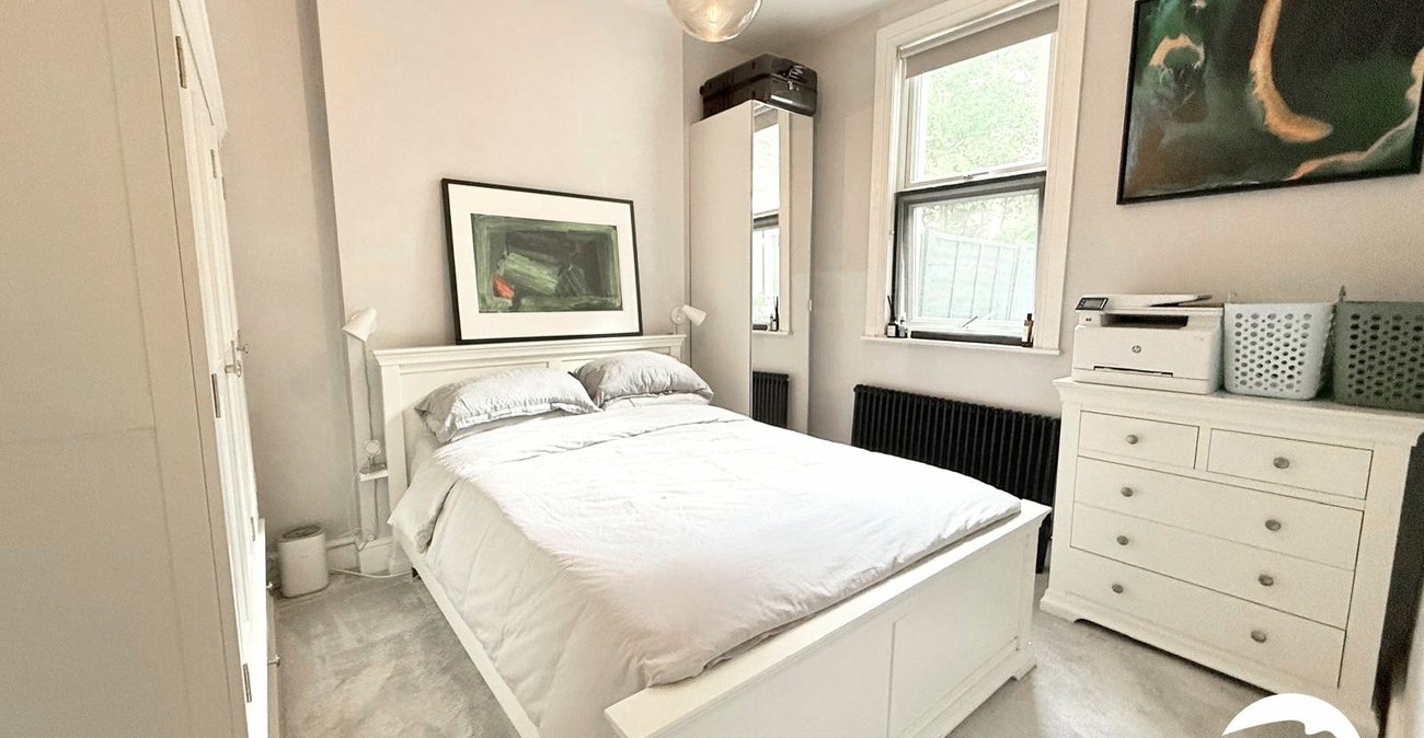 1 bedroom property for sale in London | Robinson Jackson